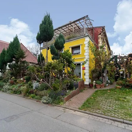 Appartamento Charmante In Mit Garten