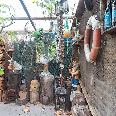 Charmante In Mit Garten *