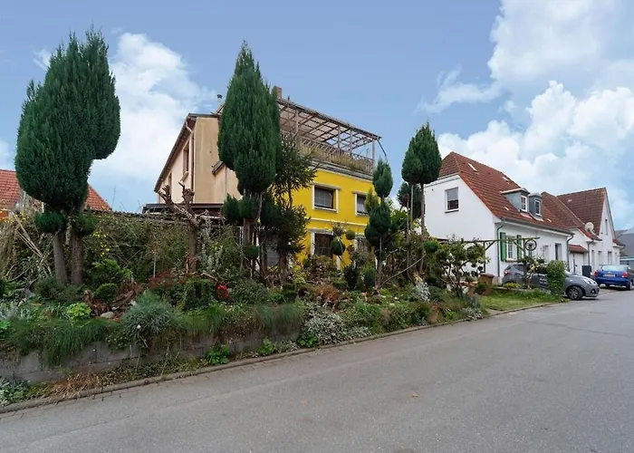 Apartment Charmante In Mit Garten